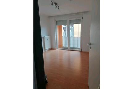Studenten WG Zimmer - 490,00&nbsp;EUR Kaltmiete, ca.&nbsp; 13,00&nbsp;m&sup2; in Regensburg (PLZ: 93047) Kumpfmühl