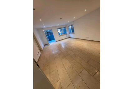2 Zimmer Wohnung - 1.100,00&nbsp;EUR Kaltmiete, ca.&nbsp; 70,00&nbsp;m&sup2; in Wesseling (PLZ: 50389)