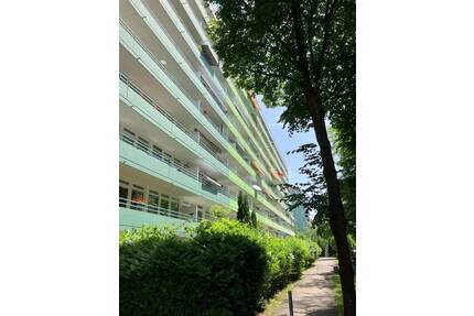 Erstbezug nach umfassender Sanierung: 4 Zimmer in München-Johanneskirchen!