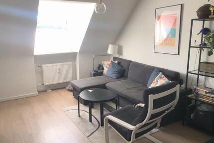 Helle 3-Zimmer Wohnung DG in Eller - Düsseldorf Stadtbezirk 8