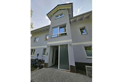 Exklusive 2 Zimmer Wohnung • 70 m² • Neubau 202324 Kamin Fußbodenheizung Balkon - Fredersdorf