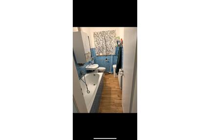 Wohnung zu vermieten - 340,00&nbsp;EUR Kaltmiete, ca.&nbsp; 100,00&nbsp;m&sup2;&nbsp;Wohnfl&auml;che in Gelsenkirchen (PLZ: 45889) Gelsenkirchen-Mitte