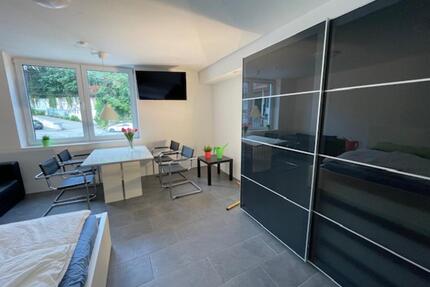 privates Bad direkt am möblierten Zimmer, Balkon, in 3WG EBK,U1 - Stuttgart Stuttgart-Süd