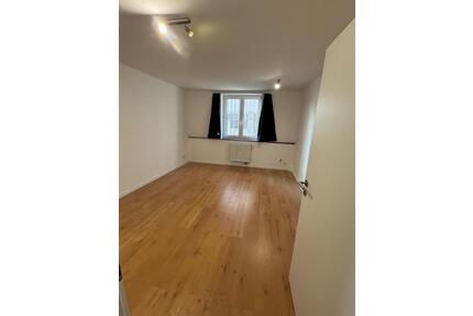16qm Zimmer in WG - Stuttgart Süd - all inclusive