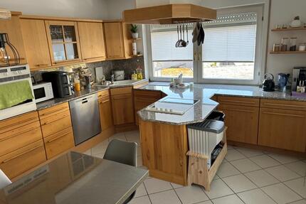 Helle 3 Zimmer Wohnung 88 qm EBK Balkon Parkplätze Sulzbach - Sulzbach am Main