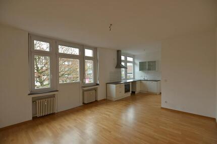 Helle 2,5 Zimmer Altbau-Wohnung in Krefeld Cracau von privat