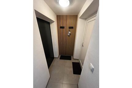 Neue 3-Zimmer Souterrain Wohnung 60qm - Bruckberg