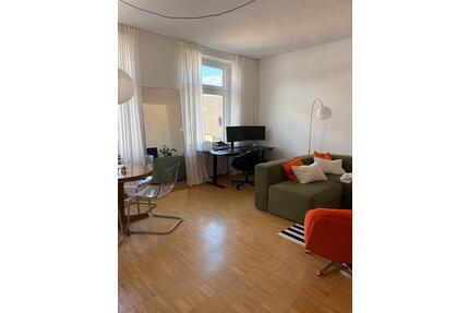 Frisch renovierte 2-Zimmer Altbauwohnung - Düsseldorf Stadtbezirk 2