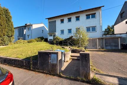 4 Zimmer Erdgeschosswohnung in Wehrheim-Obernhain mit Terrasse