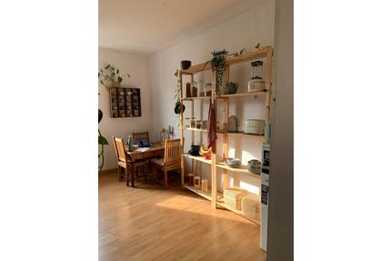 2-Zimmer Altbauwohnung in Regensburg (Bahnhof nähe)