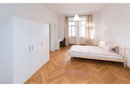 WG-Zimmer in München 910,00 € 15 m²