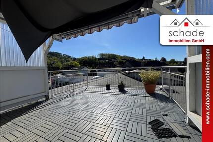 SCHADE IMMOBILIEN - Helle 2,5-Zimmer Wohnung mit schöner Sonnenterrasse! - Plettenberg