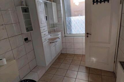 Grosszügige 6 Zimmer Wohnung mitten in Marne 1500 Euro Wammiete