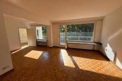 Kernsanierte 3 Zimmer Wohnung mit Balkon am Toelleturm - Wuppertal Lichtenplatz