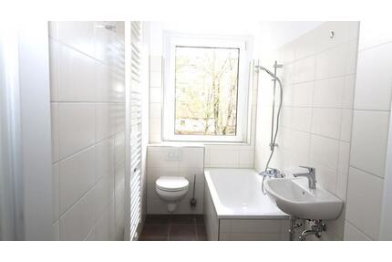 Frisch RENOVIERT: 3-Zimmer auf Kaßberg: Gerhart-Hauptmann-Platz - Chemnitz Kapellenberg