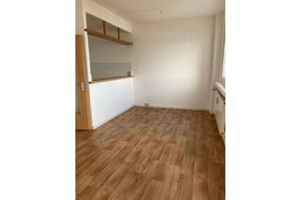 Nachmieter gesucht! 3 Zimmer im 2.Obergeschoß - Dessau-Roßlau Süd