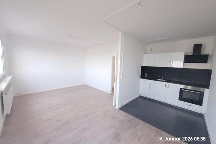 Perfekt Angebunden - Moderne 3-Zimmer mit Panoramablick & EBK - Halle (Saale) Nietleben
