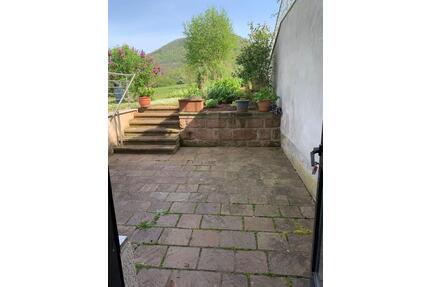 2-Zimmer Wohnung mit Terrasse und grüner Aussicht - Annweiler am Trifels