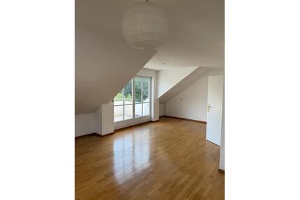 2- Zimmer Wohnung mit Balkon und EBK - München Trudering-Riem