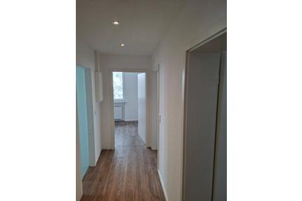 Sanierte 3 Zimmer OG Wohnung, 73m², 30163 Hannover