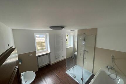 Frisch renovierte 2-Zimmer Wohnung - Sünching