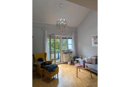 WG Zimmer in wunderschöner Maisonette-Wohnung in Unterföhring