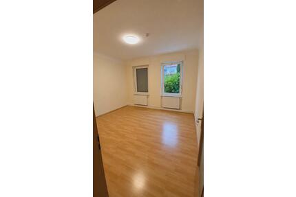 3 Zimmer Wohnung in Pforzheim - 750,00&nbsp;EUR Kaltmiete, ca.&nbsp; 67,00&nbsp;m&sup2; in Bretten (PLZ: 75015)