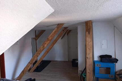 3 Zimmer Dachwohnung in Leutershausen