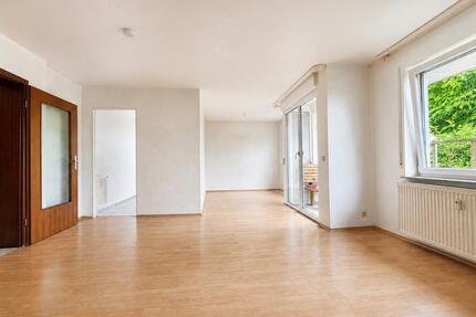 Frisch renovierte 2,5 Zimmer Gartengeschoss-Wohnung ideal für Singles im Herzen von Oppenweiler
