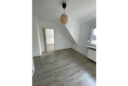 Großes ,helles Zimmer in Haus WG direkt an HD - Leimen