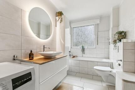 WG Zimmer, sonnige 3-Zimmer Wohnung mit Einbauküche und neuem B - Köln Nippes