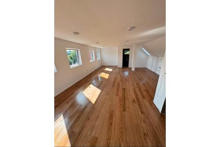 Erstbezug 3-Zimmer - DachgeschosswohnungKlimanlage 80m2 - Münster Berg Fidel