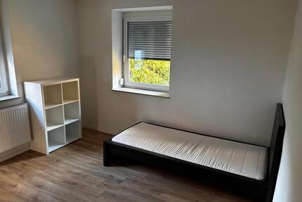 Möbliertes Zimmer in einer WG - 450,00&nbsp;EUR Kaltmiete, ca.&nbsp; 15,00&nbsp;m&sup2; in Heidenheim an der Brenz (PLZ: 89522)