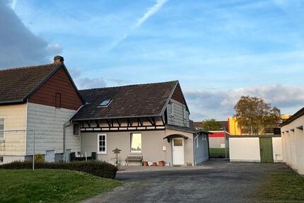 Gemütliche 2-3 Zimmer Altbauwohnung - Hattingen