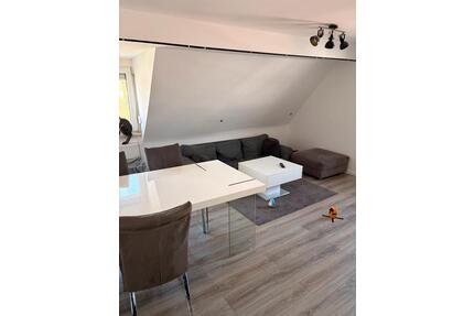 3 Zimmer DG Wohnung in Eibacher Toplage!! - Nürnberg