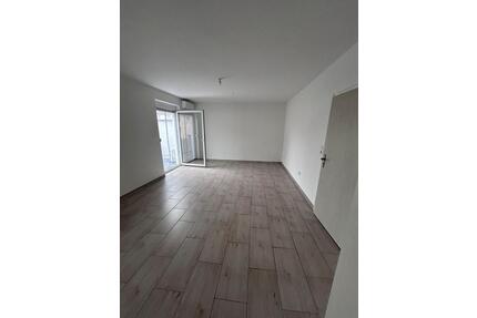 3,5 Zimmer Wohnung mit Balkon, Klima & Glasfaser - Kehl