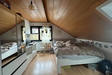 Schönes WG - Zimmer - 360,00&nbsp;EUR Kaltmiete, ca.&nbsp; 85,00&nbsp;m&sup2; in Ebersdorf bei Coburg (PLZ: 96237)