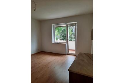2,5 Zimmer Wohnung 55 qm mit Balkon in Bochum Riemke