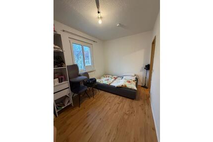 2 Zimmer Wohnung mit Balkon in Gera (voll möbiliert)