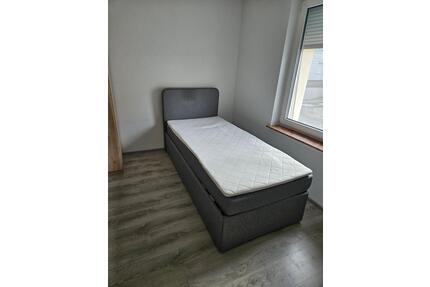 WG-Zimmer in Albstadt-Ebingen - 400,00&nbsp;EUR Kaltmiete, ca.&nbsp; 12,00&nbsp;m&sup2; in Albstadt (PLZ: 72458)