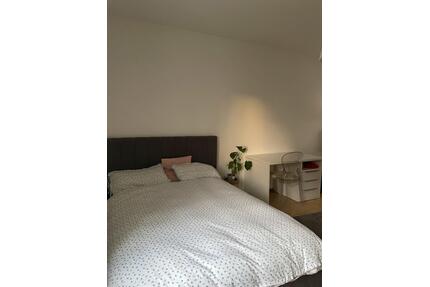 WG- Zimmer in Mädels WG - 348,00&nbsp;EUR Kaltmiete, ca.&nbsp; 19,00&nbsp;m&sup2; in Wetzlar (PLZ: 35582) Dutenhofen