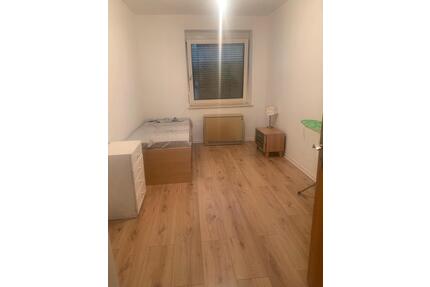 WG zimmer in Essen - 500,00&nbsp;EUR Kaltmiete, ca.&nbsp; 60,00&nbsp;m&sup2; in Essen (PLZ: 45145) Stadtbezirk III