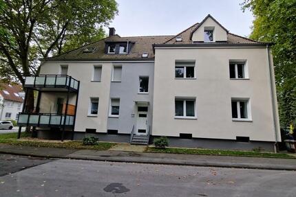 Wohn(t)raum: günstige 1,5-Zimmer-Dachgeschosswohnung in modernisiertem 3-Familienhaus - Dortmund Mengede