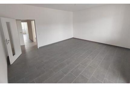 EG Wohnung Waldlage Zweitbezug Kernsaniert 3-Zimmer energiearm - Varel