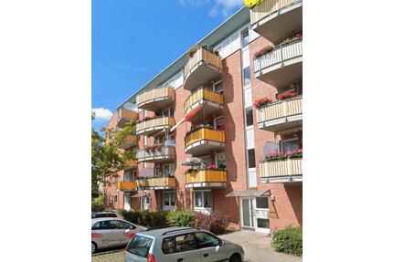 Helle 2-Zimmer Wohnung mit Balkon und Aufzug Nachmieter zum01.06. - Leipzig Ost