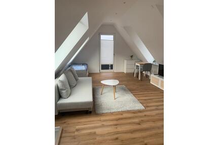 1 Zimmer Wohnung möbliert - 850,00&nbsp;EUR Kaltmiete, ca.&nbsp; 30,00&nbsp;m&sup2; in Reutlingen (PLZ: 72768) Altenburg