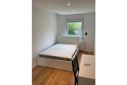 schönes zimmer für frauen - 470,00&nbsp;EUR Kaltmiete, ca.&nbsp; 11,00&nbsp;m&sup2; in Nürnberg (PLZ: 90443) Gibitzenhof