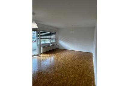 Helle 2-Zimmer Wohnung mit Balkon in Meerbusch