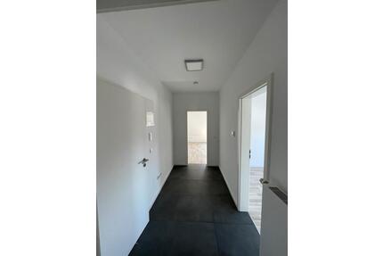 Moderne 2-Zimmer Wohnung mit EBK in Stuttgart Untertürkheim