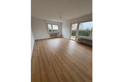 frisch renovierte 3 Zimmer Wohnung in guter Lage mit EBK&Garage - Böblingen